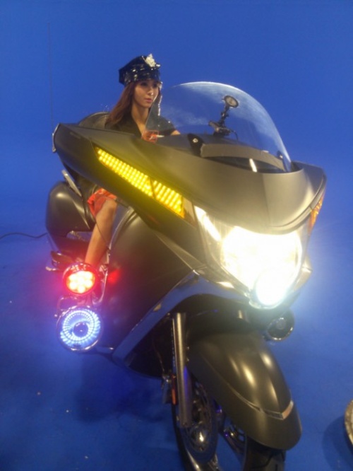 G.Na 著警裝