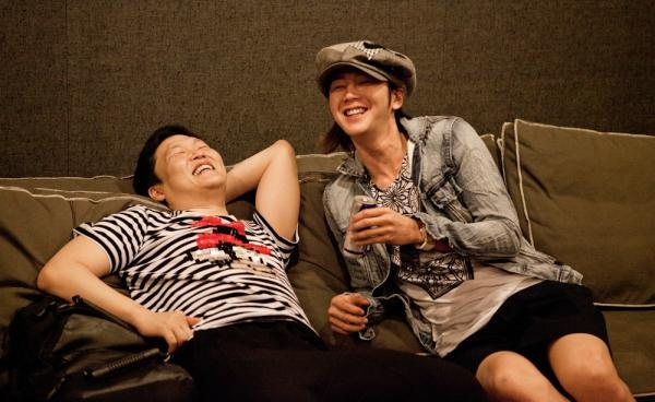 Psy & 張根碩