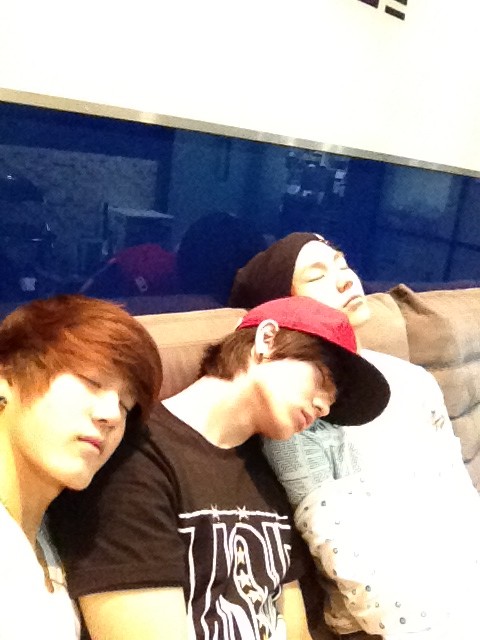 Peniel、鎰勳、性材