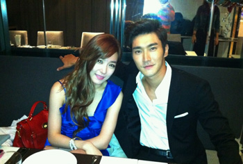 Tiffany、始源