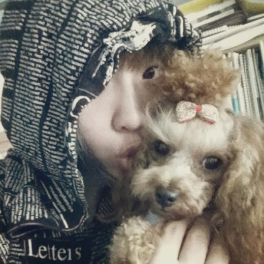 2NE1 Minzy 素顏自拍