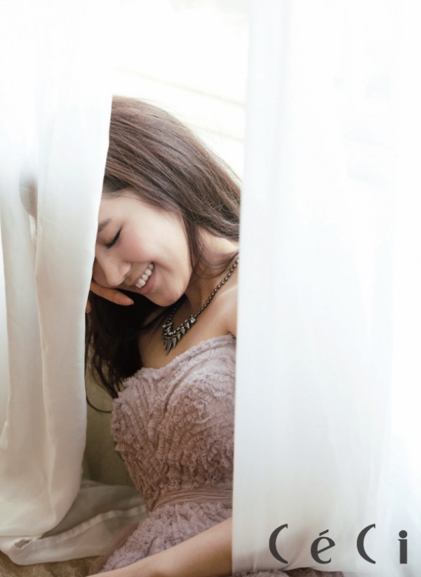 Yuri - 2012 CeCi 9月號 Yuri - 2012 CeCi 9月號