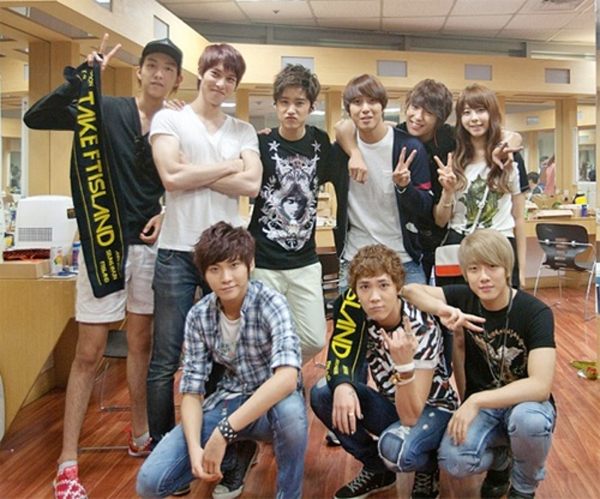 FTIsland、CNLBUE(缺敏赫)、Juniel