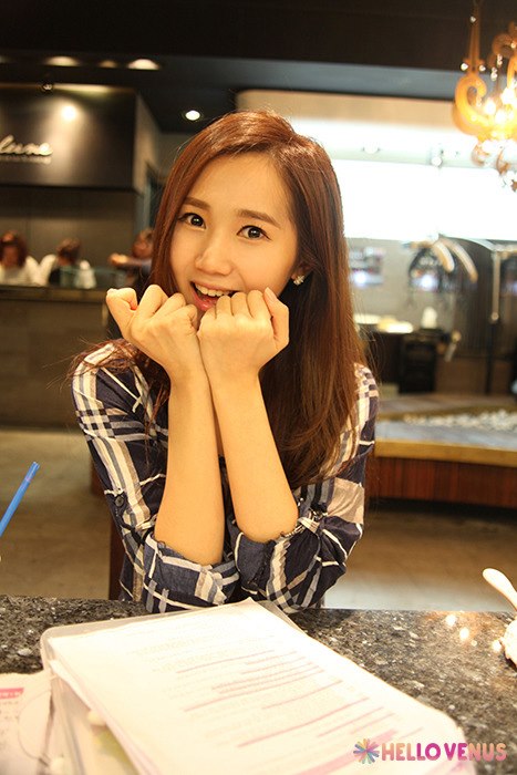 Hello Venus 娥羅 Ara