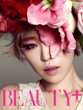 佳人 (BEAUTY+ 2012.11) 佳人 (BEAUTY+ 2012.11)