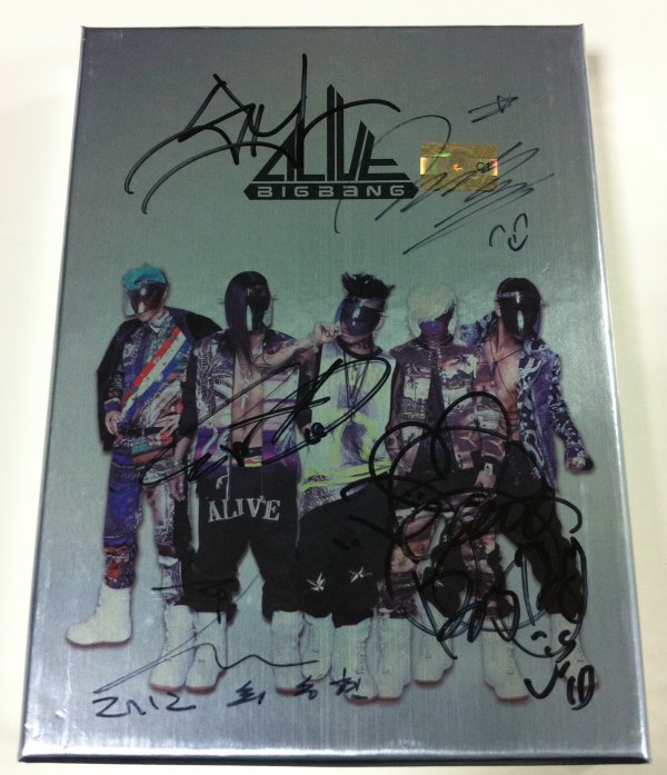 BIGBANG ALIVE 親筆簽名專輯