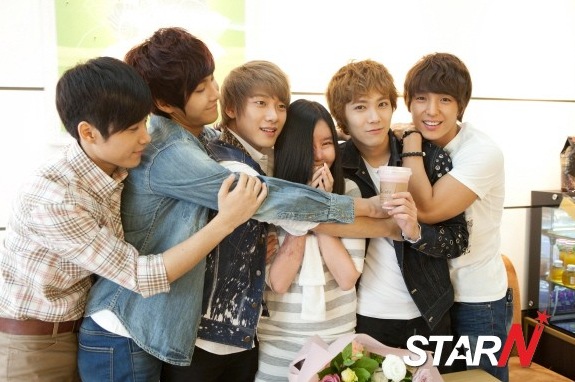 FTIsland 探馬來西亞燒傷粉絲 FTIsland 探馬來西亞燒傷粉絲