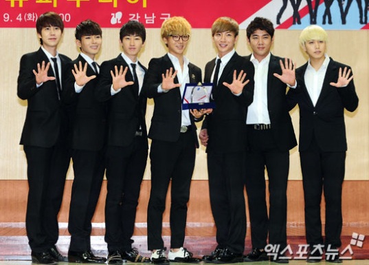 Super Junior 贏得時尚達人獎 Super Junior 贏得時尚達人獎