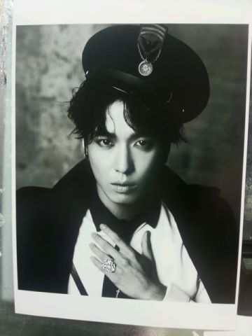 CNBLUE 容和 Singles 畫報
