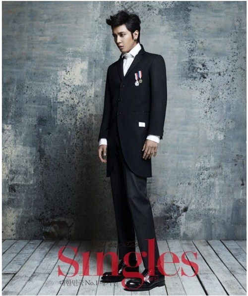 鄭容和 (Singles 2012.12)