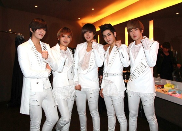 F.Cuz (121124)