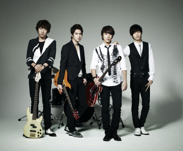 CNBLUE Robot 宣傳照