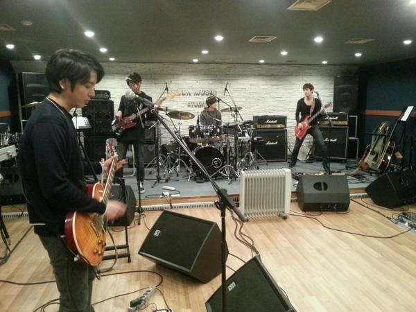 CNBLUE 演唱會 練習 CNBLUE 演唱會 練習