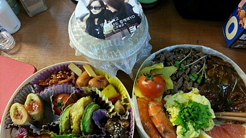 Victoria、Krystal 的應援食物