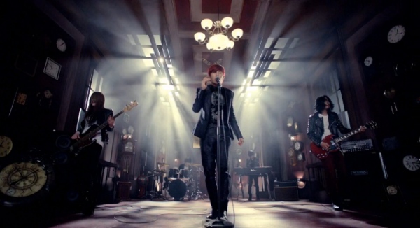 金聖圭 "60秒" 樂團版 MV 金聖圭 "60秒" 樂團版 MV