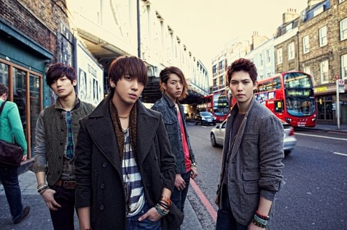 CNBLUE Re:blue 新專輯照
