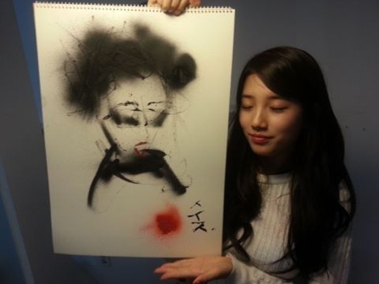 Suzy 新畫作 Suzy 新畫作