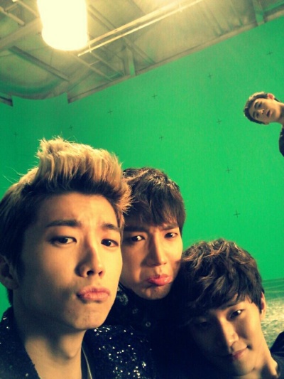 2PM 祐榮 Jun.K 俊昊 Nichkhun 推特