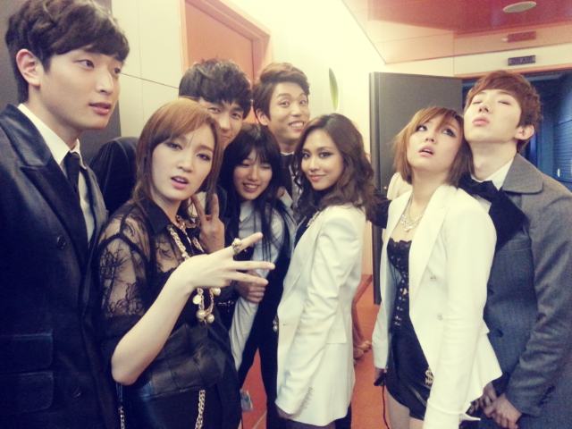 miss A 與2AM