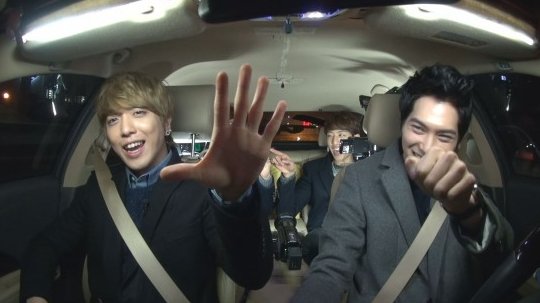 CNBLUE《現場脫口秀 TAXI》