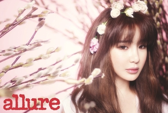 朴春 allure 畫報