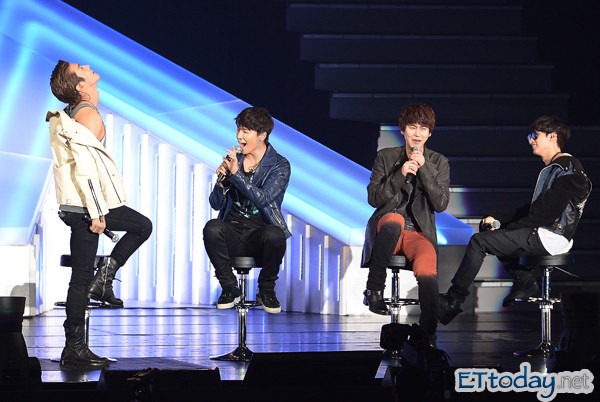 Super Junior M (2/22 台北 FM)