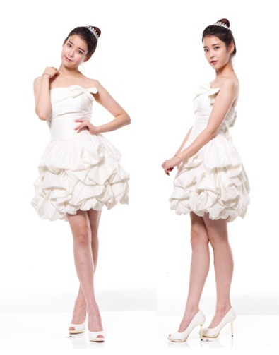 IU 婚紗照