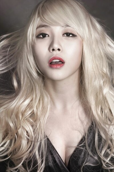 Girl's Day - Yura