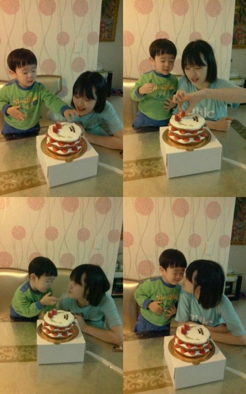 Sulli 與弟弟慶祝生日 Sulli 與弟弟慶祝生日
