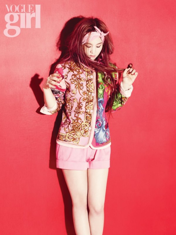 LEE HI@VOGUE girl