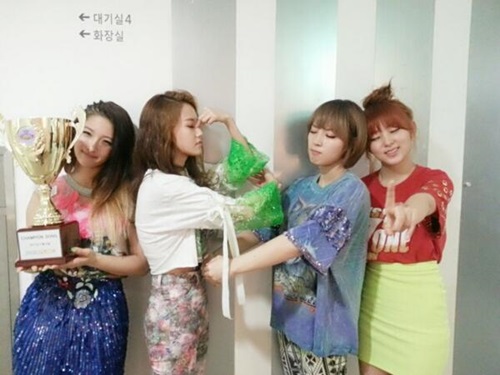 4Minute (少了泫雅)