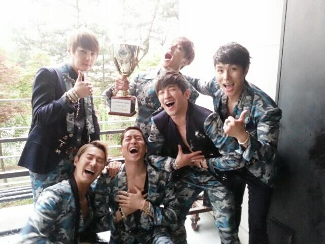 神話 "Show Champion"