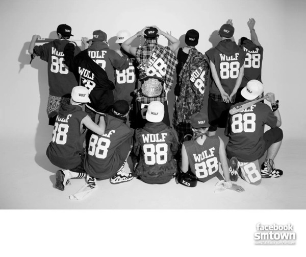 EXO 背影