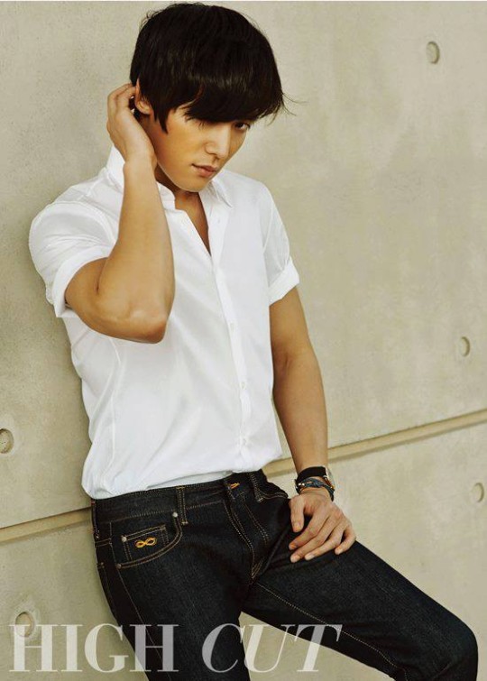 崔鎮赫 High Cut 畫報