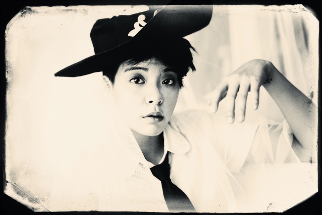 Amber《Pink Tape》概念照