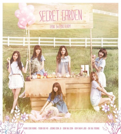 A Pink "Secret Garden" 封面