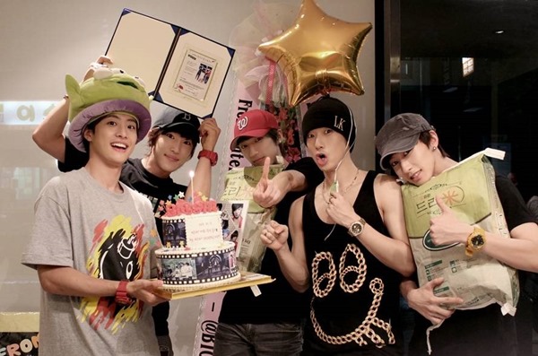 Bigstar Bigstar
