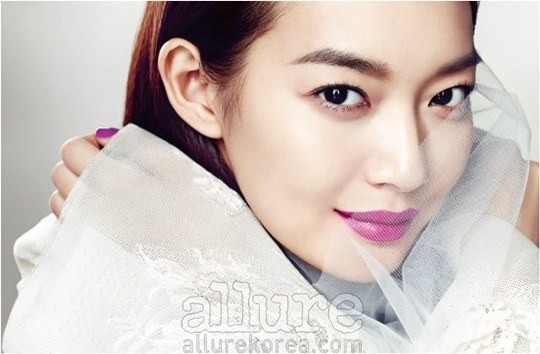 新慜娥 (申敏兒) allure 2013.08