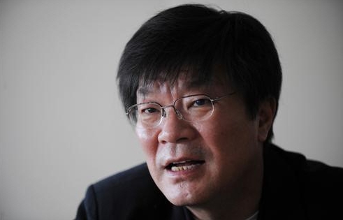 《信義》金鍾鶴 (音譯) 導演