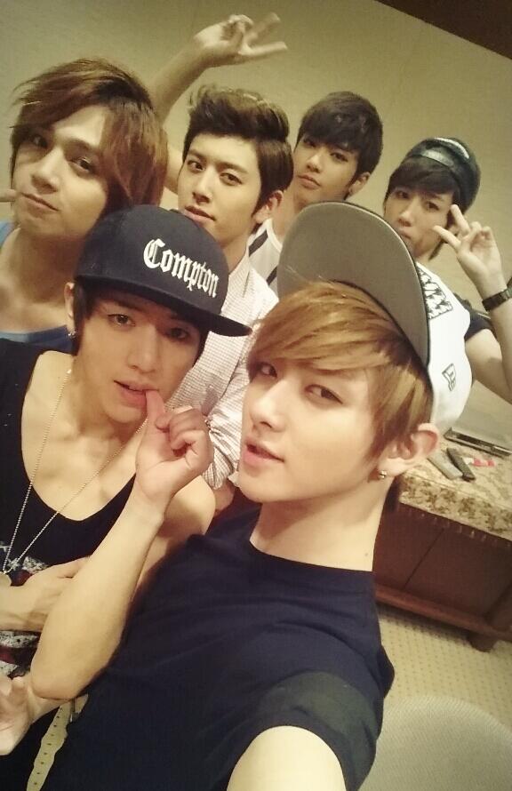 C-CLOWN C-CLOWN