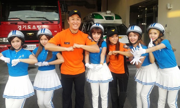 鄭埻夏,寶拉,CrayonPop 鄭埻夏,寶拉,CrayonPop