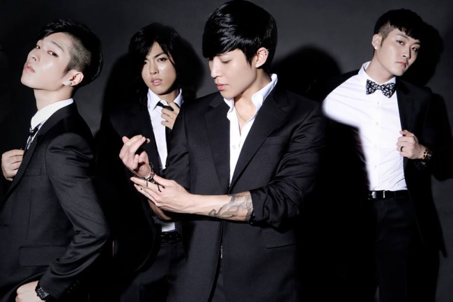 M.I.B "Men in Black"