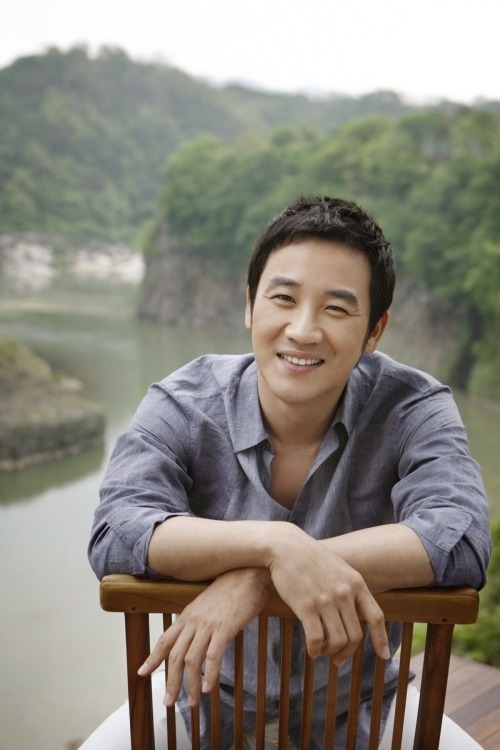 嚴泰雄 嚴泰雄