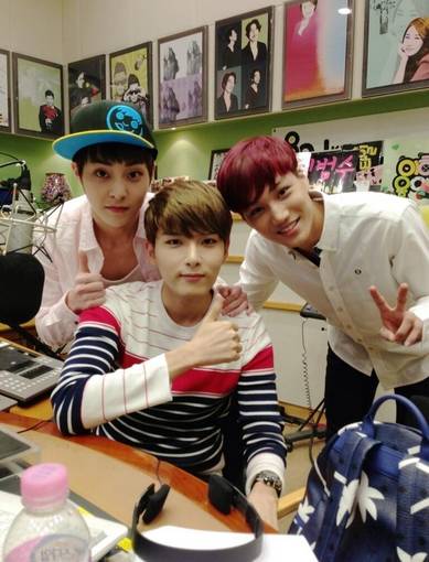 XIUMIN、厲旭、KAI
