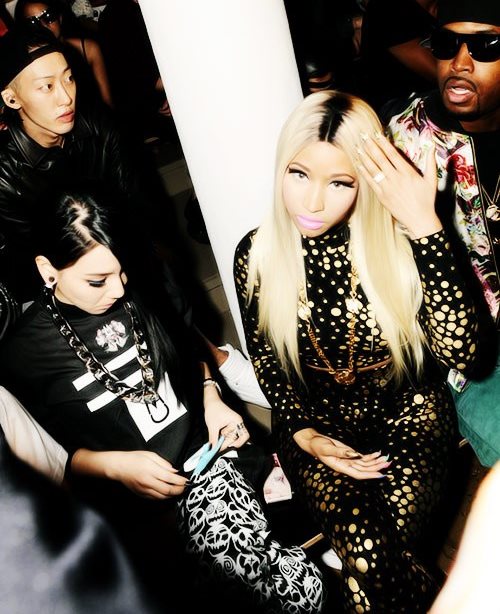CL、妮琪米娜 (Niki Minaj)