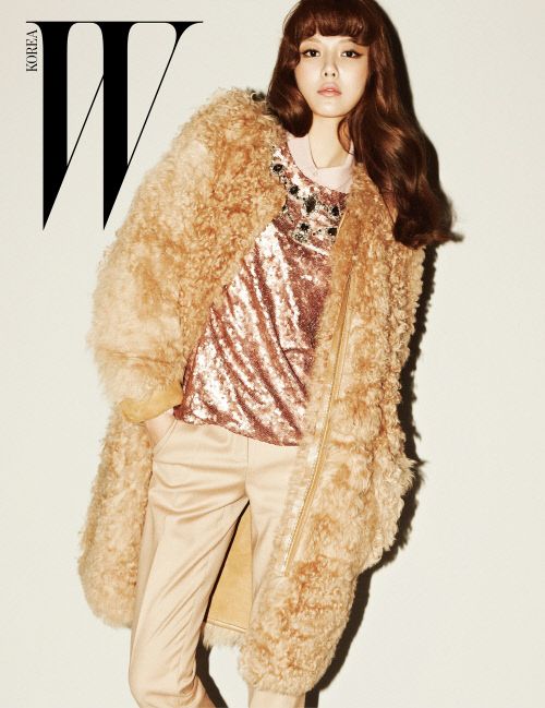 秀英 W Korea 畫報