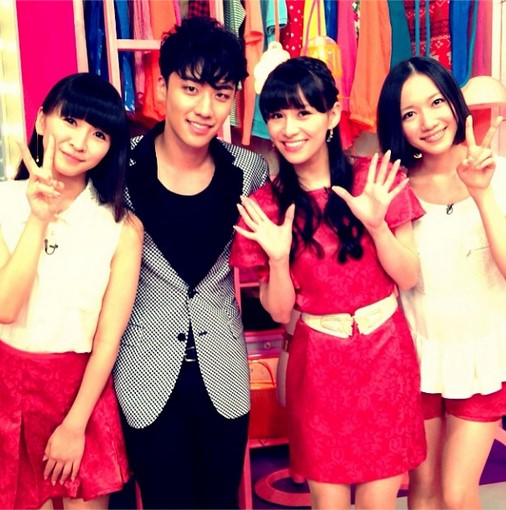 勝利 Perfume