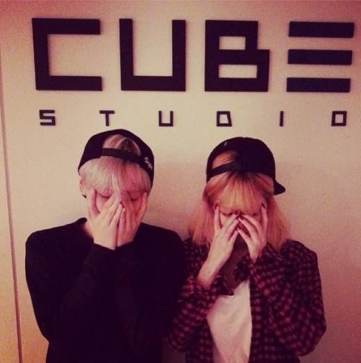 泫雅、賢勝 (Trouble Maker)