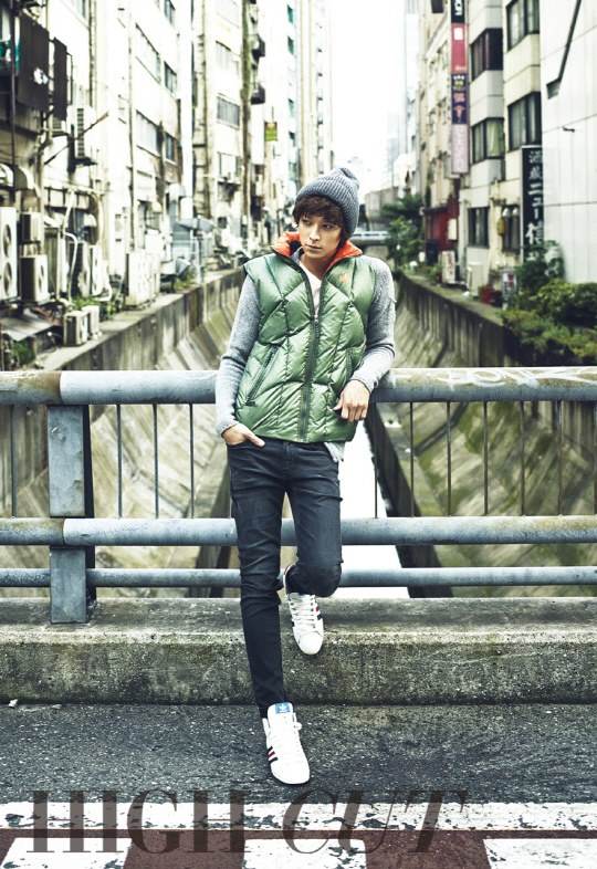 姜棟元 HIGH CUT