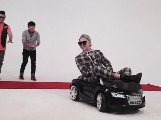 G-Dragon (Weekly Idol) G-Dragon (Weekly Idol)